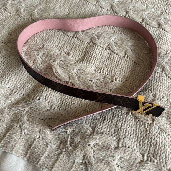 Louis Vuitton 30 mm reversible belt size 90.  Brown and pink.  Practically new! - Picture 7 of 8